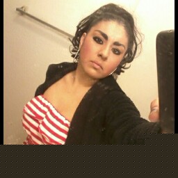Leticia Robles Photo 33