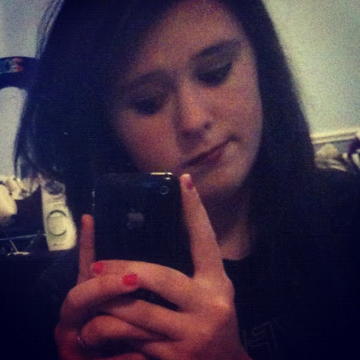 Emily Hughes Photo 11