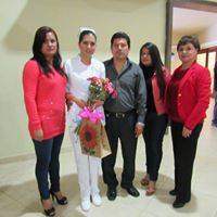 Sandy Saenz Photo 7