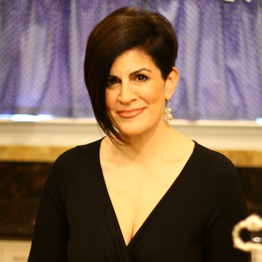 Lisa Scruggs Photo 30