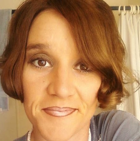 Jennifer Abbott Photo 25