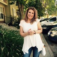 Julie Sargent Photo 24