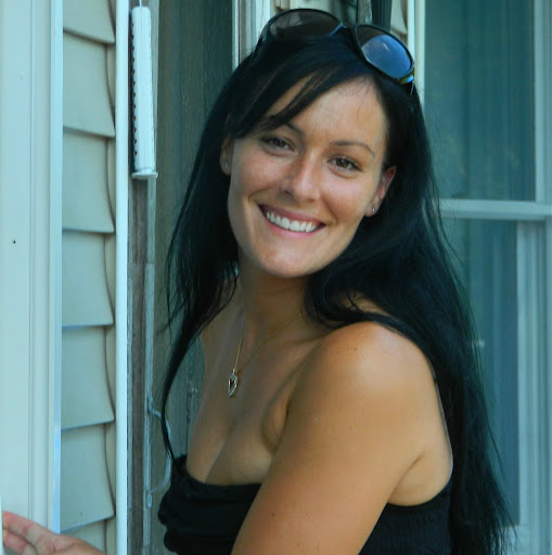 Melanie Roman Photo 39