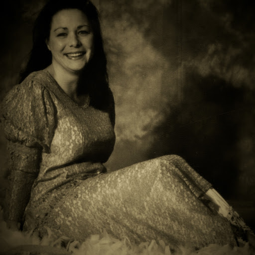 Angela Whitney Photo 44