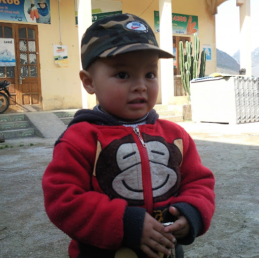 Hoan Dinh Photo 2