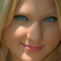 Melissa Adams Photo 37