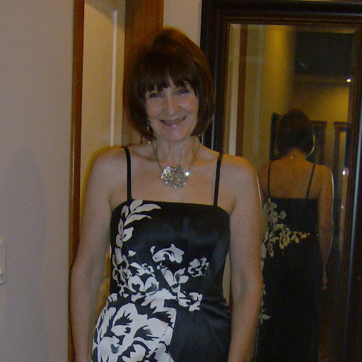 Debra Lange Photo 12