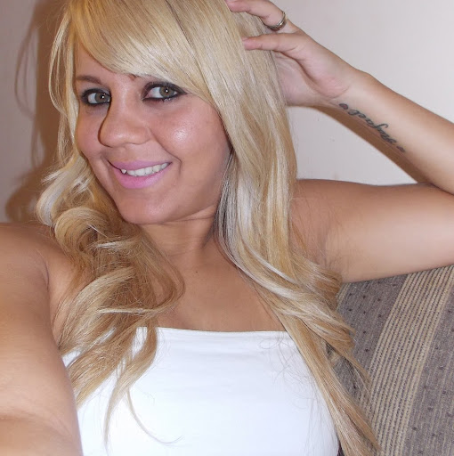 Deborah Mello Photo 23