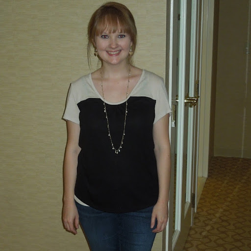 Lindsey Cole Photo 36
