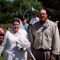 Lisa Derrick Photo 10