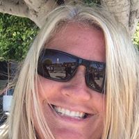 Renee Reeves Photo 30