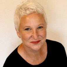 Angela Roland Photo 31