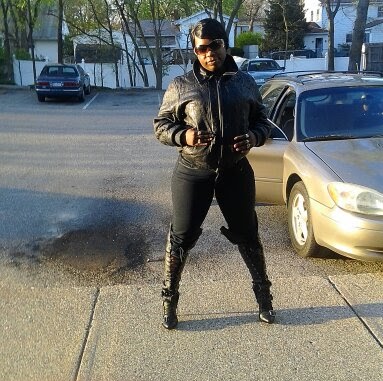 Ebony Gibbs Photo 11
