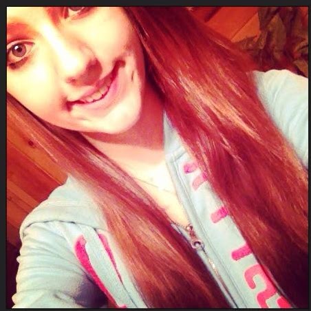 Rebekah Nichols Photo 32