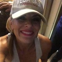 Laura Cobb Photo 20