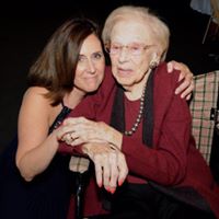 Lisa Unger Photo 31