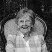 Marilyn Lawrence Photo 9
