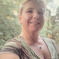 Maggie Crawford Photo 17