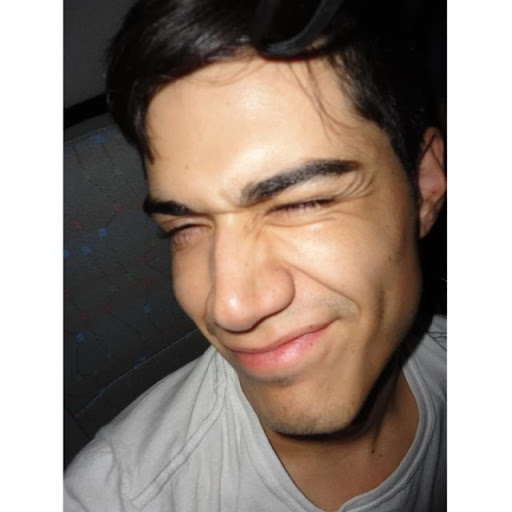 Erik Robles Photo 37