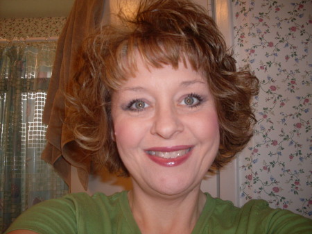 Elizabeth Moore Photo 39