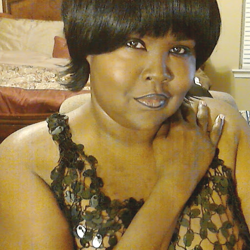Robyn Walker Photo 36