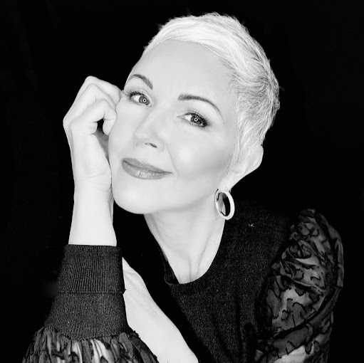 Jane Stone Photo 33