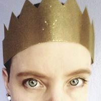 Laura Bradley Photo 9
