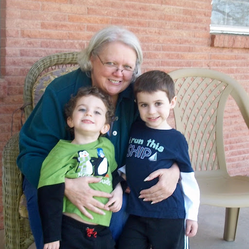Donna Garrett Photo 29