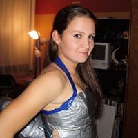 Laura Benner Photo 31