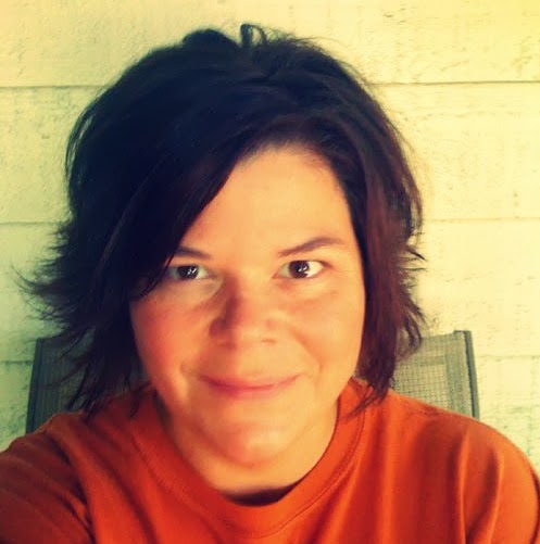 Elizabeth Drake Photo 21