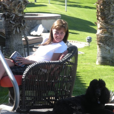 Mindy Simmons Photo 17