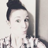 Michelle Quintero Photo 36