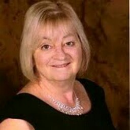 Brenda Whaley Photo 17