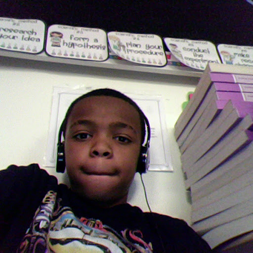 Sean Jr Photo 28