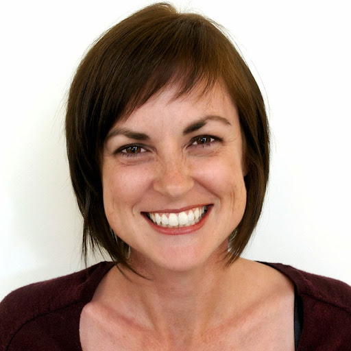 Carrie Reynolds Photo 34