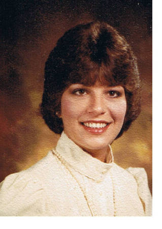 Christine Cook Photo 48