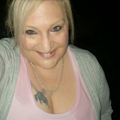 Shelly Brown Photo 32