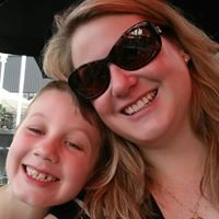 Naomi Simpson Photo 5
