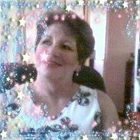 Shelley Holmes Photo 34