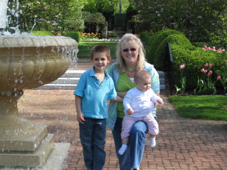 Sherry Bond Photo 17