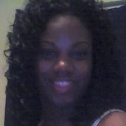 Cora Sanders Photo 19