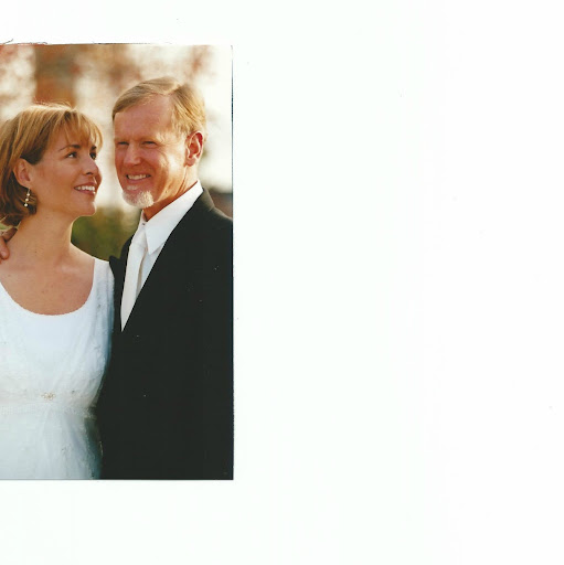 Laurie Gee Photo 2