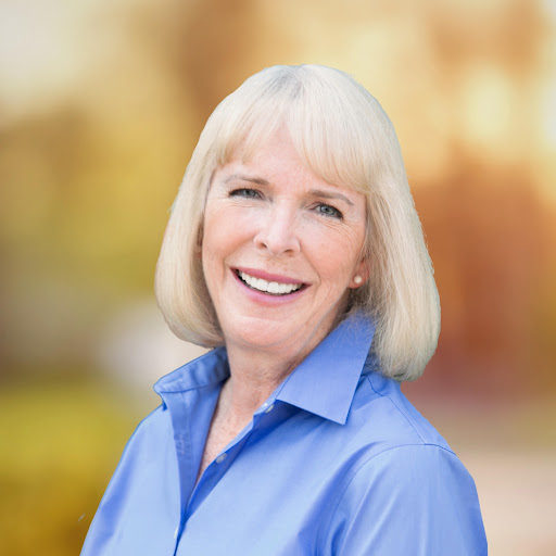 Alison May Photo 15