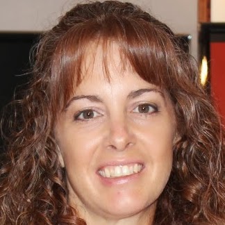 Julie Perry Photo 12