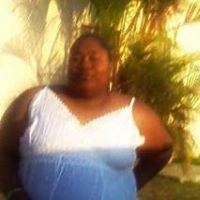 Nicole Mckinney Photo 24