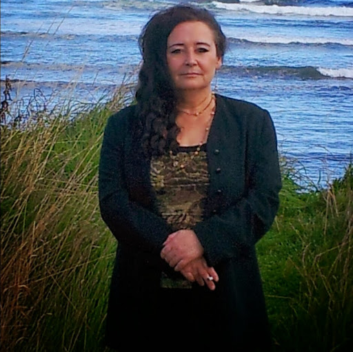 Catherine Lynch Photo 32