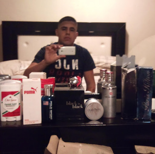 Eddy Salinas Photo 11