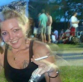 Rebecca Simms Photo 30