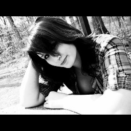 Jennifer Oates Photo 35