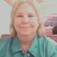 Connie Carlisle Photo 3